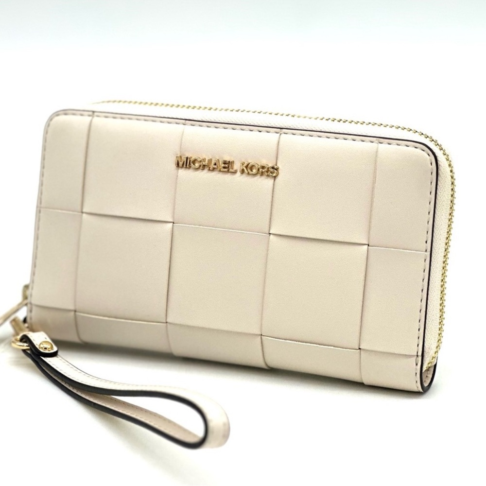 Michael Kors Jet Set Travel Large Flat MF Phone Case Wallet Light Cream - Picture 3 of 9